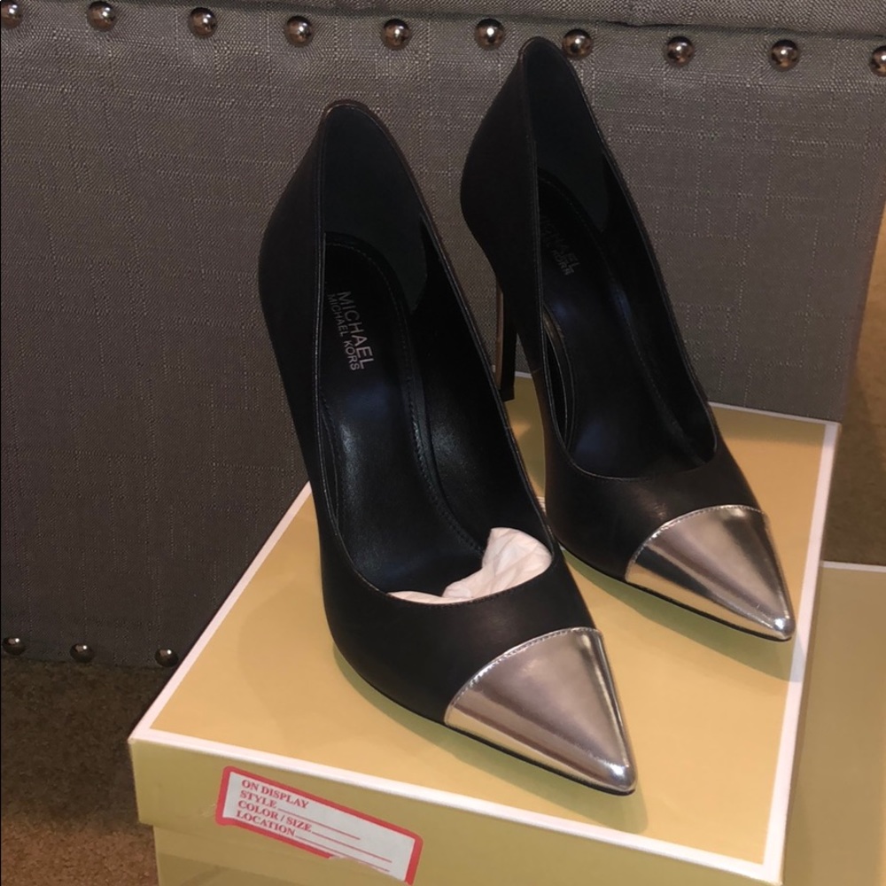 PUMPS